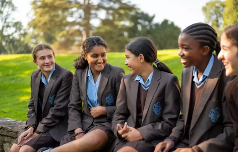 Las 12 mejores escuelas privadas con alta tasa de admisión en Oxbridge
