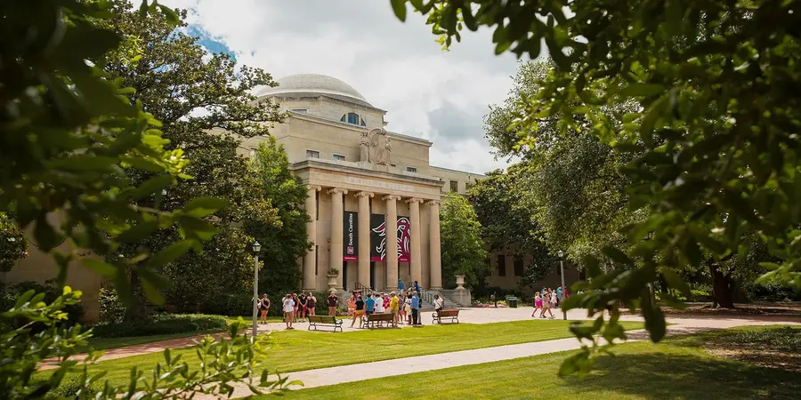 UNIVERSITY OF SOUTH CAROLINA (UofSC, USC)
