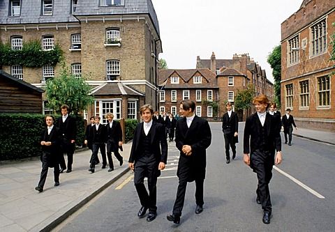 10 Universities Attended by Future Presidents and World Leaders